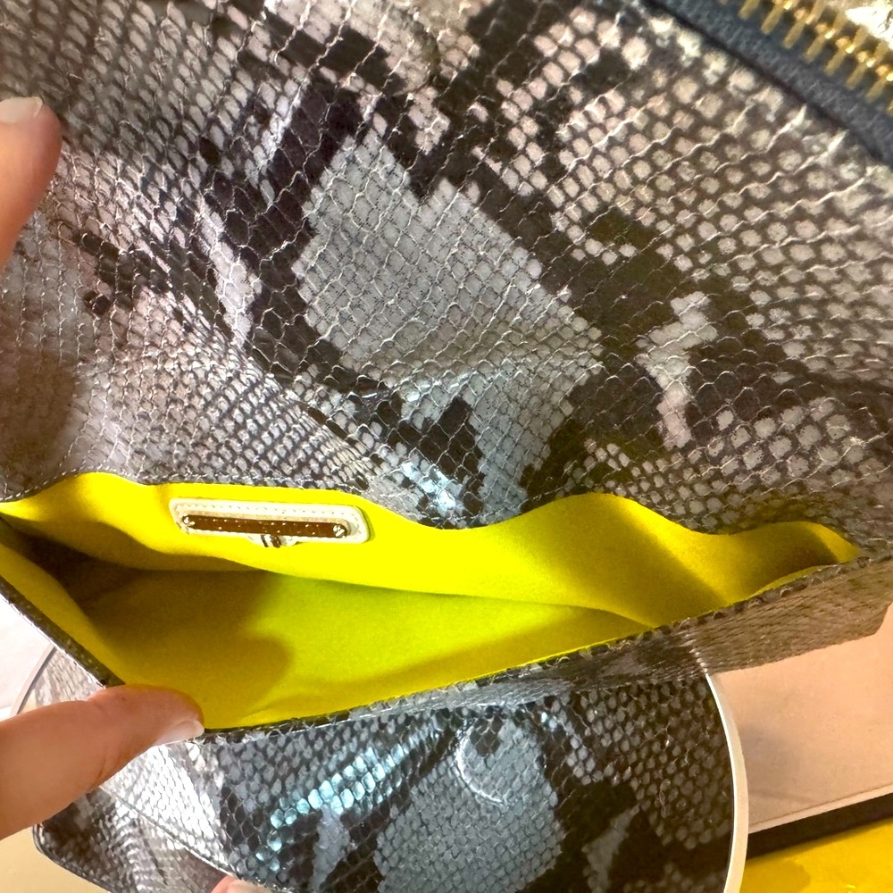 Henri Bendel Black and Gray Snakeskin Clutch w green inner lining 11” x 5” - Picture 10 of 14